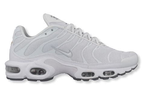 nike tn weiß mittel sohler|legendäre nike tn paaren.